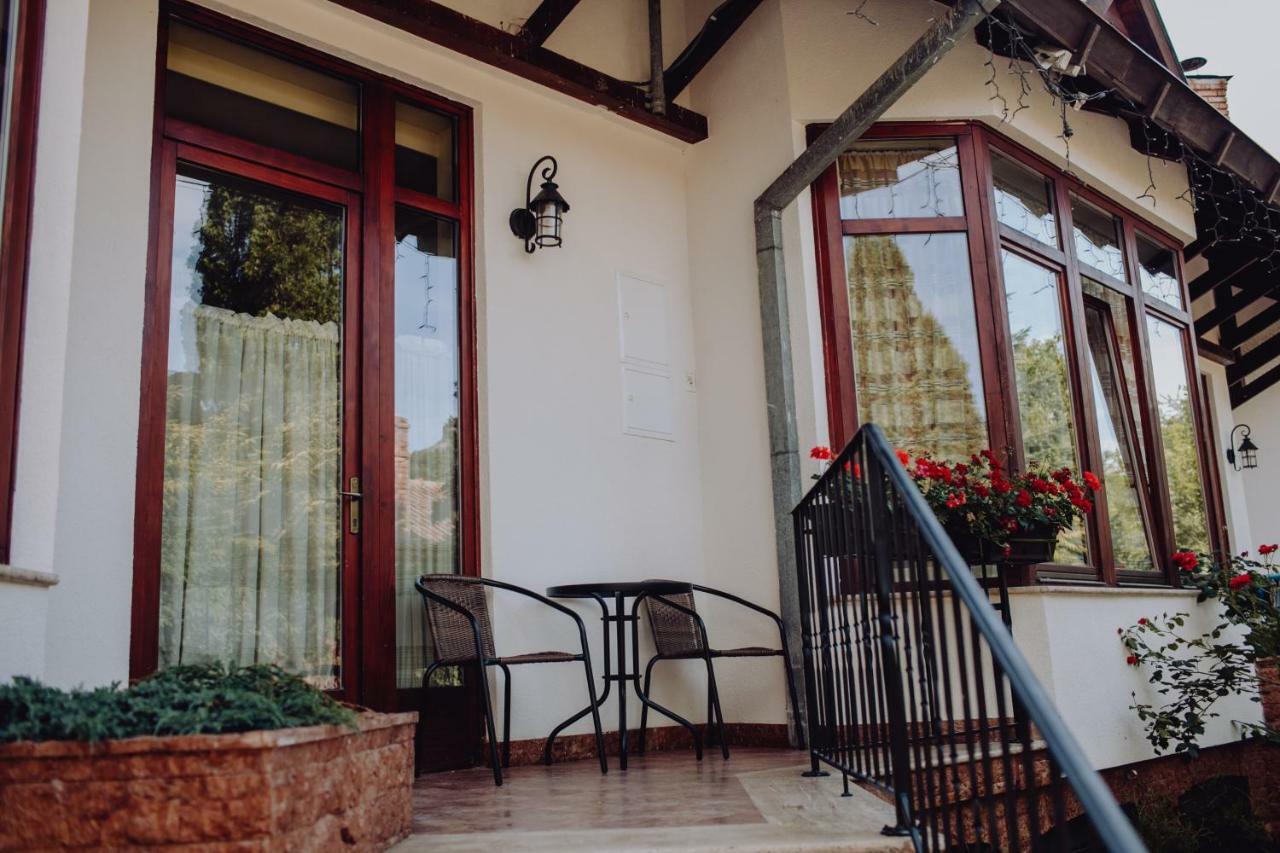 Vila Missy Deva Exterior photo